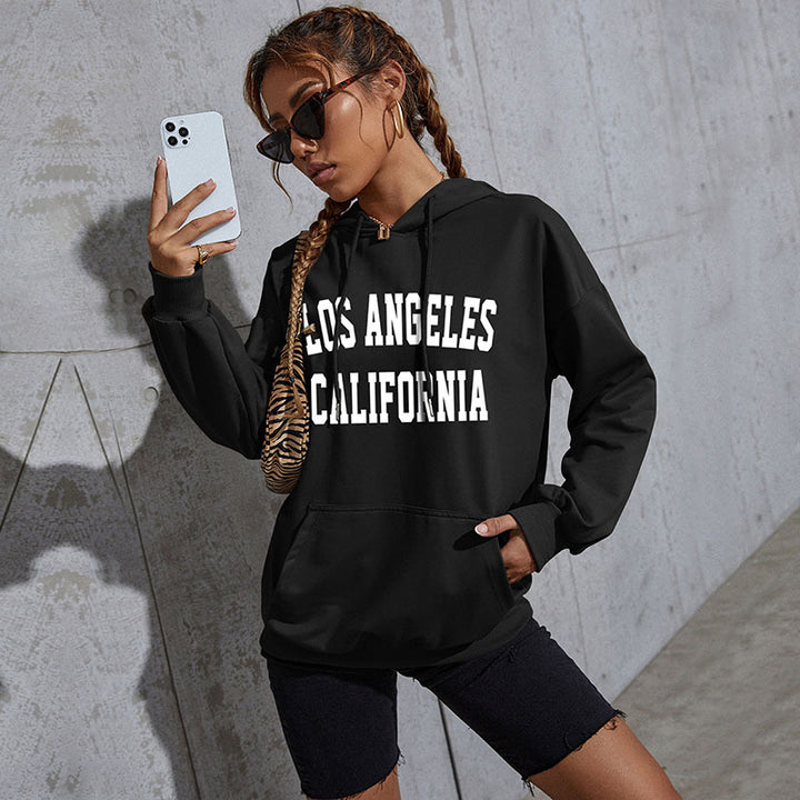 Women's oversized hoodie in collegiate style with kangaroo pocket, retro logo print, and French terry lining Mune Fashion