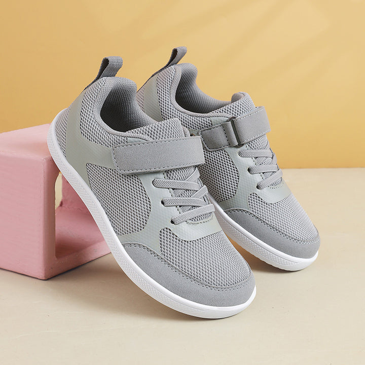 Unisex lightweight mesh sneakers with elastic lacing system, velcro closure and EVA midsole Mune Fashion