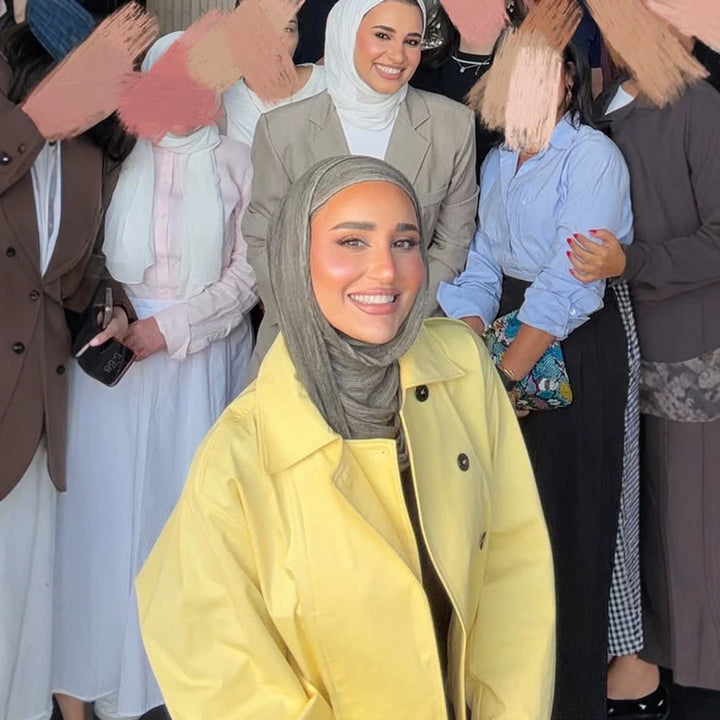 Women's Lightweight Rain Trench with Double-Breasted Closure, Boxy Oversized Silhouette and Shirt Collar Mune Fashion