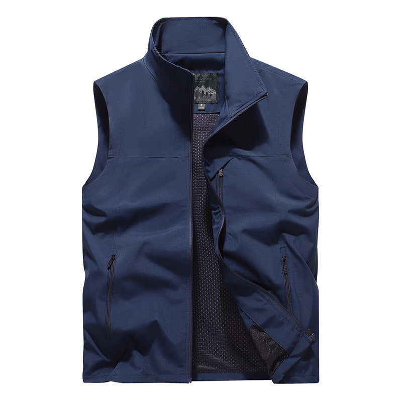 Men's softshell outdoor vest with windproof microfiber shell, mesh inner lining and zip pockets Mune Fashion