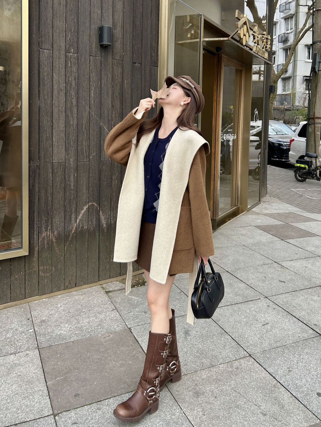 Women Short Wool Coat with Tie Belt and Oversized Shawl Collar Mune Fashion