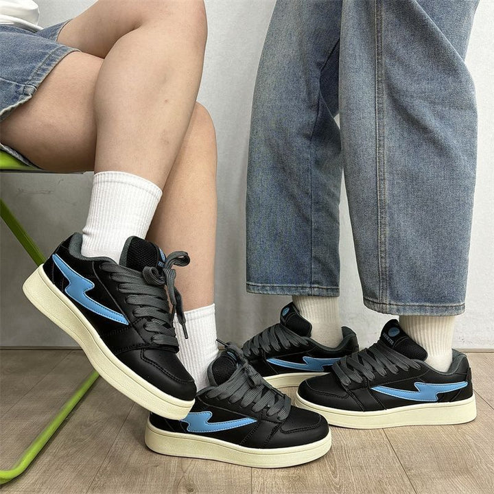 Women's sporty sneakers with padded shaft by Mune Fashion