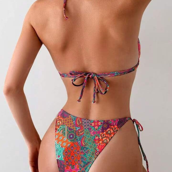 Women's Triangle Bikini with Playful Tying System Mune Fashion