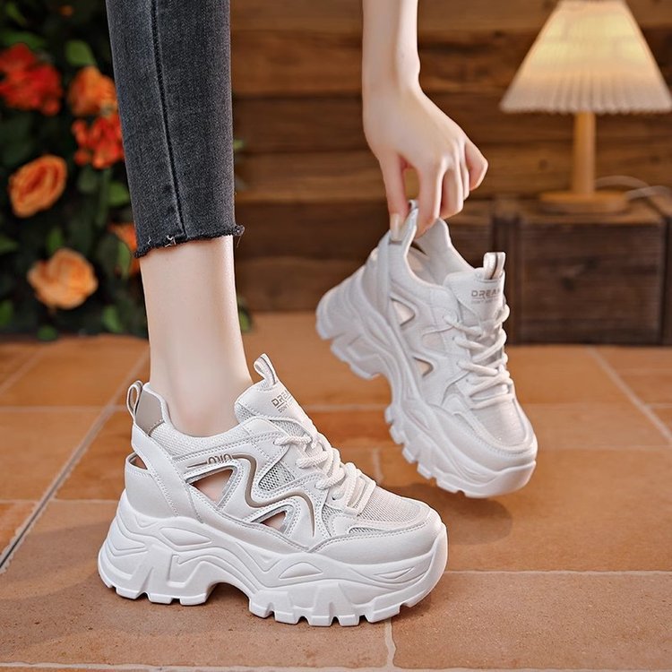 Ladies Chunky Sneakers with innovative cushioning and trendy design Mune Fashion