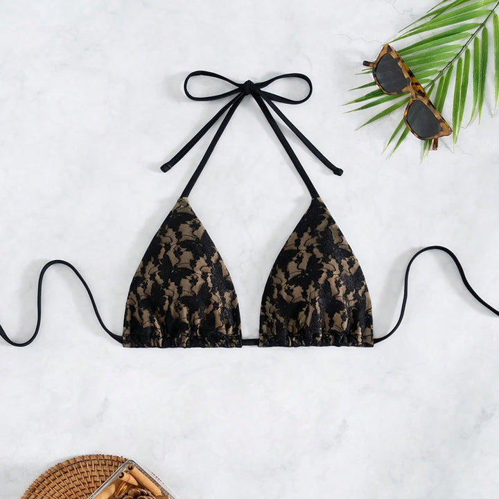 Women's triangle bikini with delicate lace decoration Mune Fashion