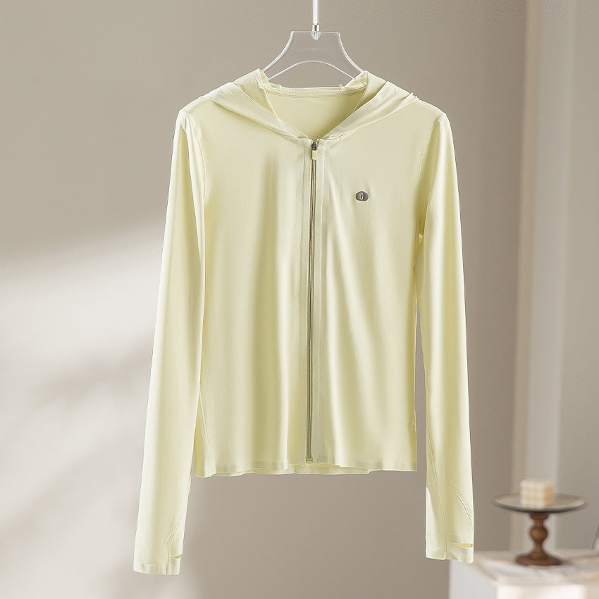 Women's Ultra-Light UV Protection Hooded Jacket with Full Zip and Thumb Loops Mune Fashion