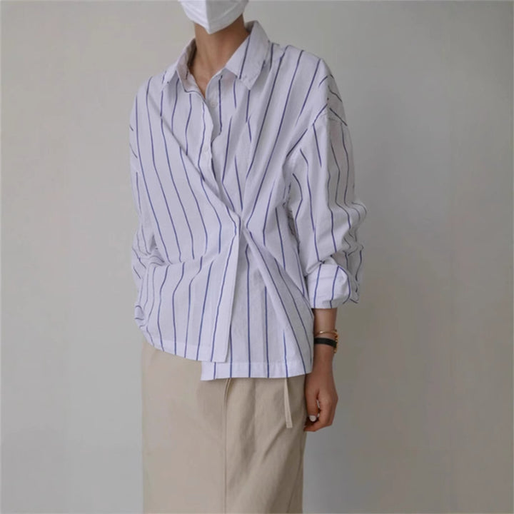 Women's oversized boxy shirt blouse made of linen-cotton blend with vertical pinstripe look and casual silhouette Mune Fashion