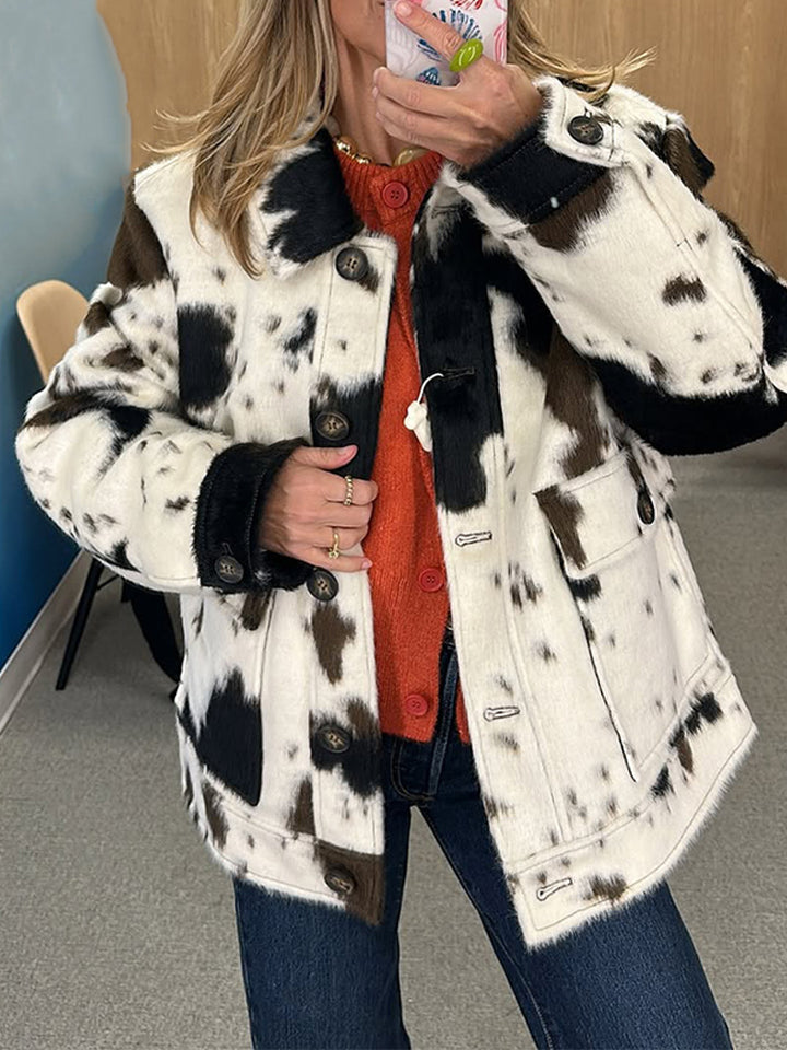 Women's short faux fur jacket in spotted pattern with shawl collar, wooden buttons & patch pockets Mune Fashion