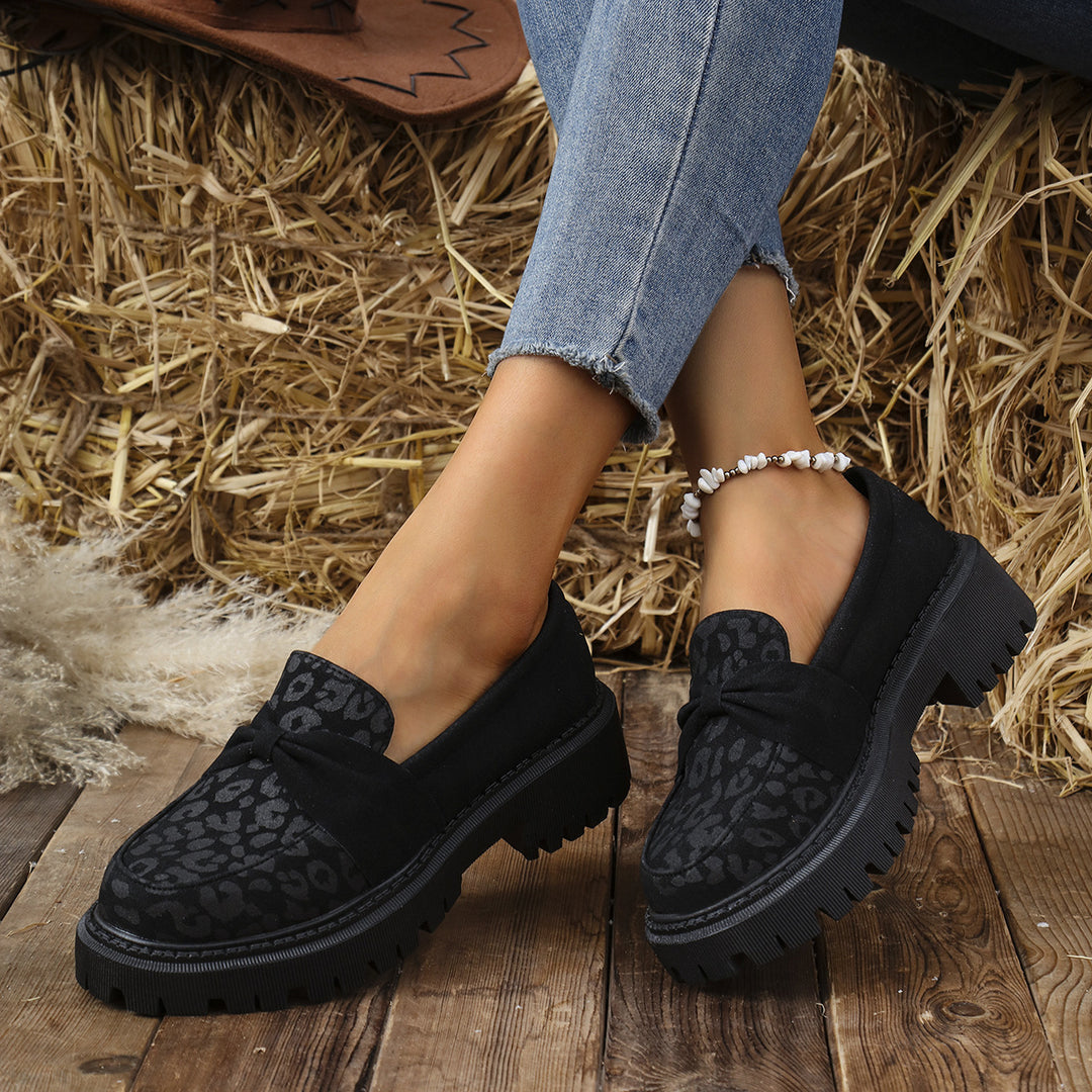 Women's Chunky Loafer with Decorative Knot Bow and Leopard Tip Mune Fashion