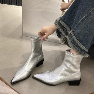 Ladies Elegant Ankle Boots with Pointed Toe and Block Heel Mune