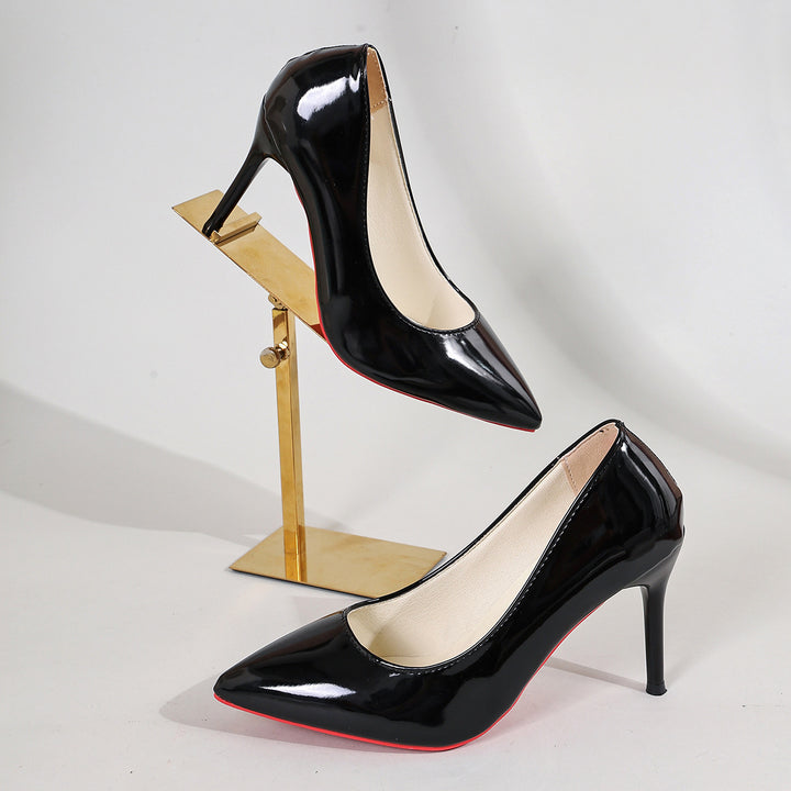 Women's patent pumps with pointed toe and stiletto heel Mune Fashion