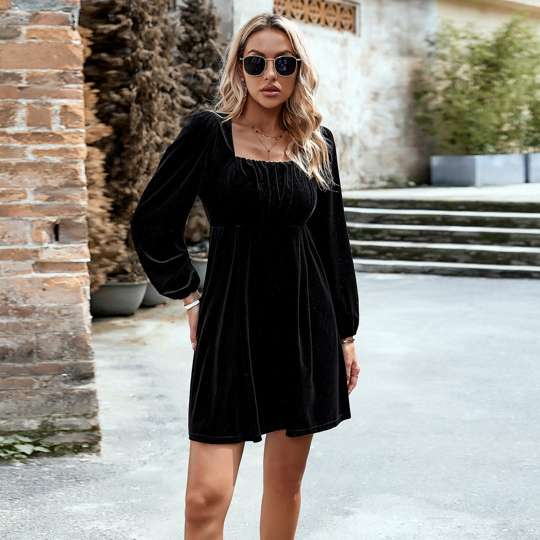 Women in velvet short dress with square neckline, empire waist and balloon sleeves Mune Fashion