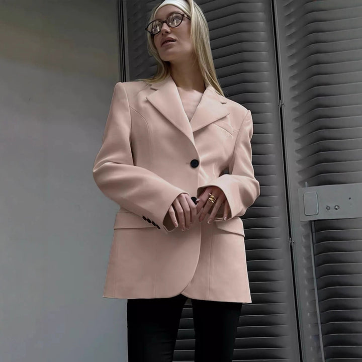Women's Oversized Long Blazer with Emphasized Shoulder Area and Flap Pockets Drune
