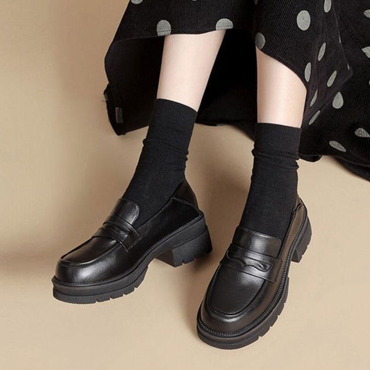Ladies Elegant and Comfortable Loafers made of High-Quality Leather Mune Fashion