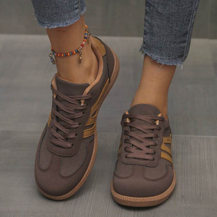 Women's Retro Sneaker with rubber sole, lightweight textile lining and comfort insole Mune Fashion