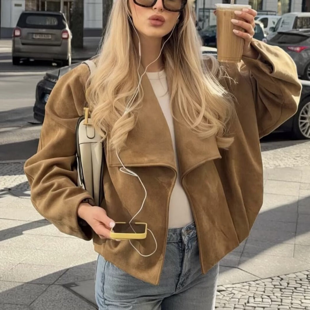 Women's Short Oversized Jacket made of Suede Fabric with Wide Shawl Collar, Raglan Sleeves, and Gathered Hem Mune Fashion