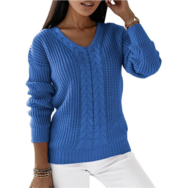 Women's chunky knit V-neck sweater with cable pattern and relaxed silhouette Mune Fashion