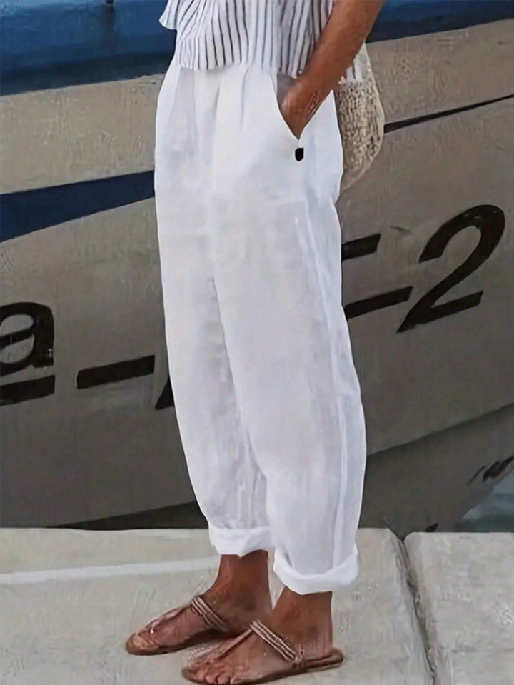 Women’s lightweight and airy linen pants with elastic waistband and side pockets Mune Fashion