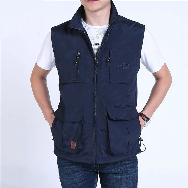 Men's multifunctional outdoor vest with mesh lining, multiple pockets and adjustable hem Mune Fashion