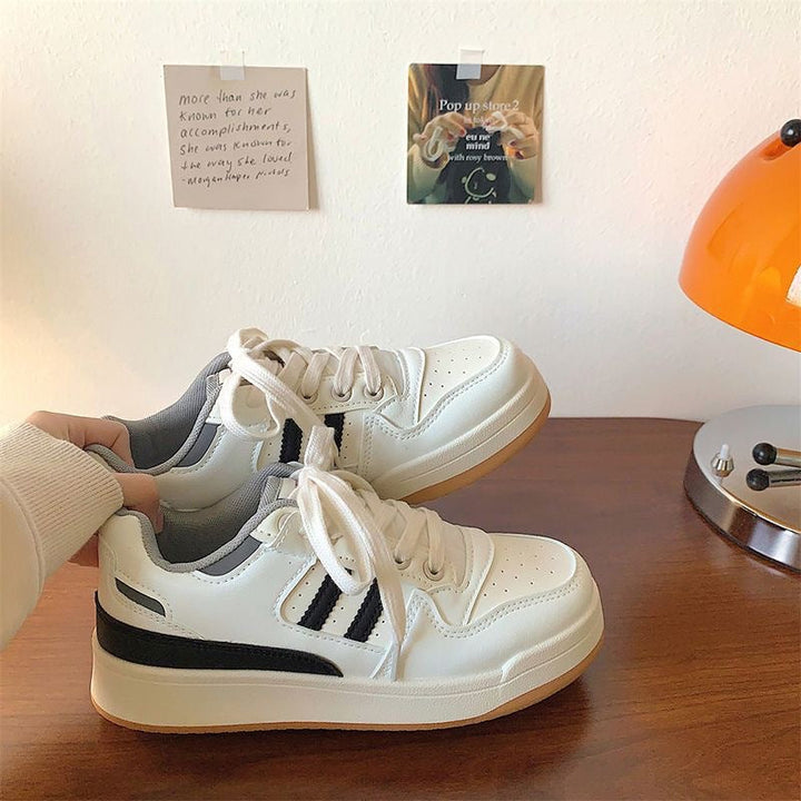 Women's sporty sneakers with cushioning comfort and casual design Mune Fashion