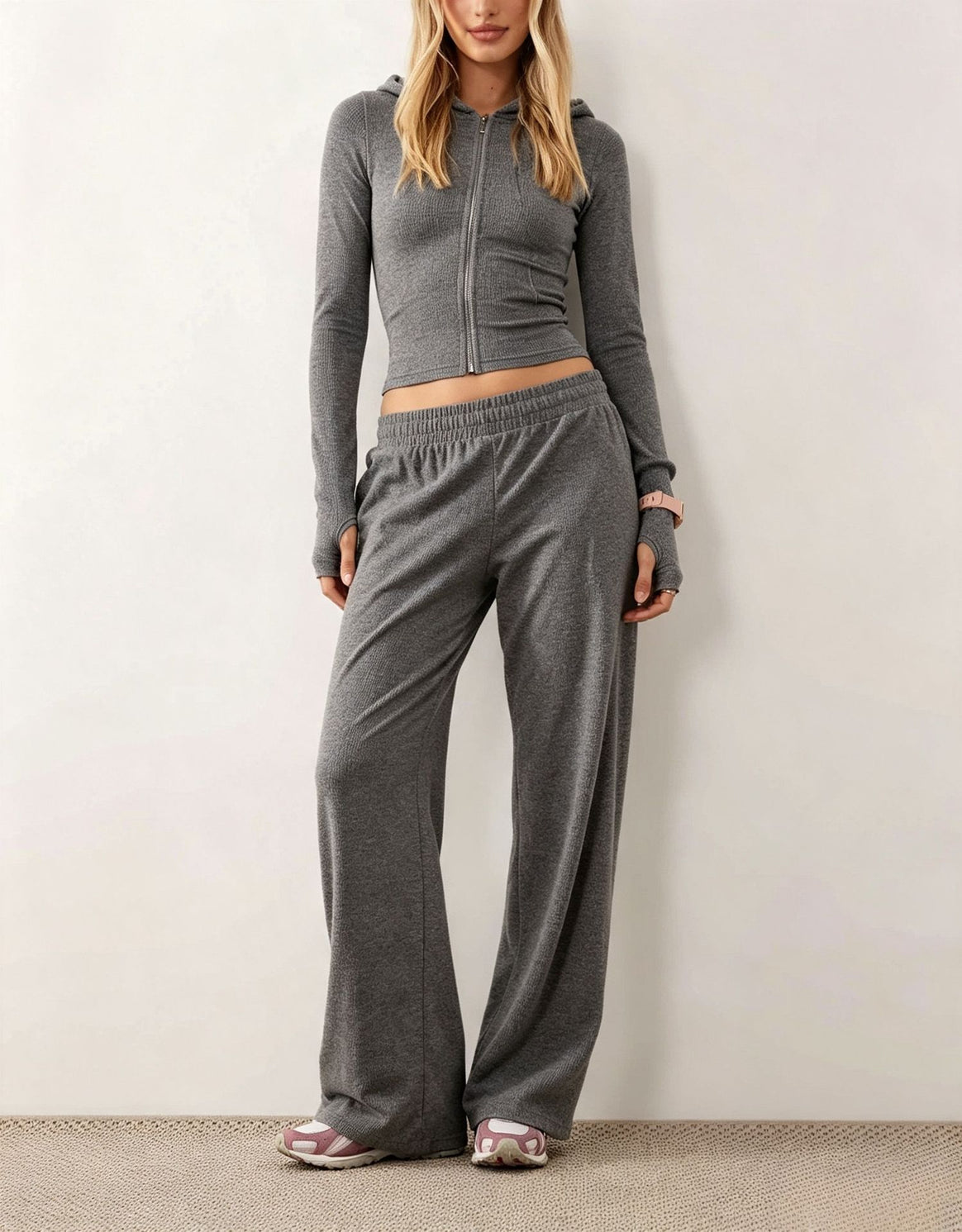 Women Two-Piece Loungewear Set Ribbed Crop Hoodie with Zipper and Thumb Hole as well as Loose Sweatpants Mune Fashion