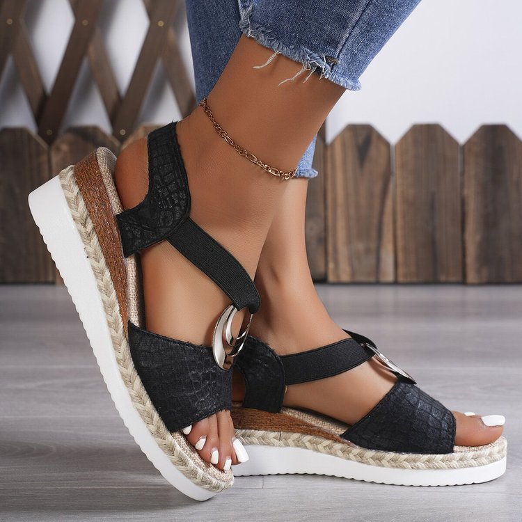 Damen Keil-Sandalen mit Bast-Plateau, elastischem Riemen und Zier-Öse Mune Fashion
