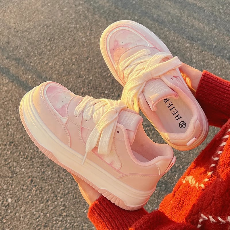 Women's Comfortable Sports Sneakers with Fashionable Design and Cushioning Sole Mune Fashion