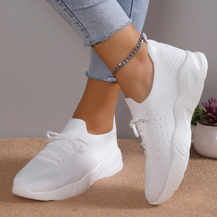 Ladies breathable slip-on sports shoes with flexible upper material Mune Fashion