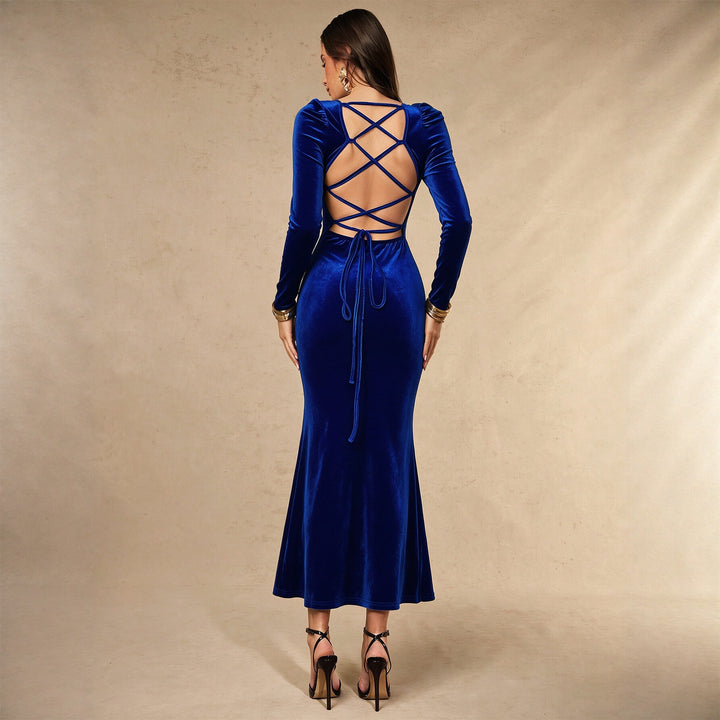Women's a form-fitting velvet maxi evening dress with square neckline and mermaid silhouette Mune Fashion