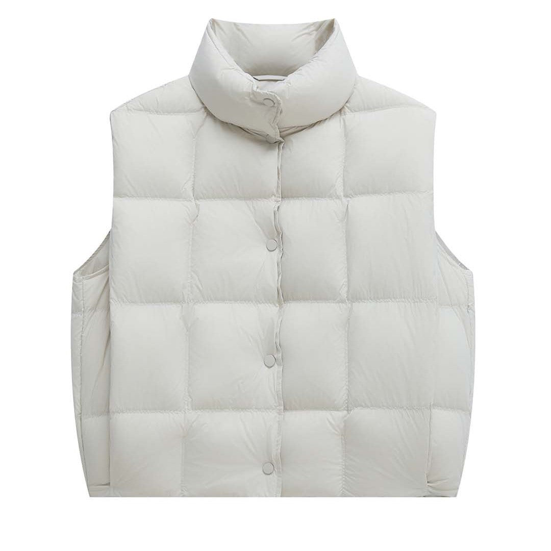 Women's lightweight quilted vest with high collar and snap button placket Mune Fashion