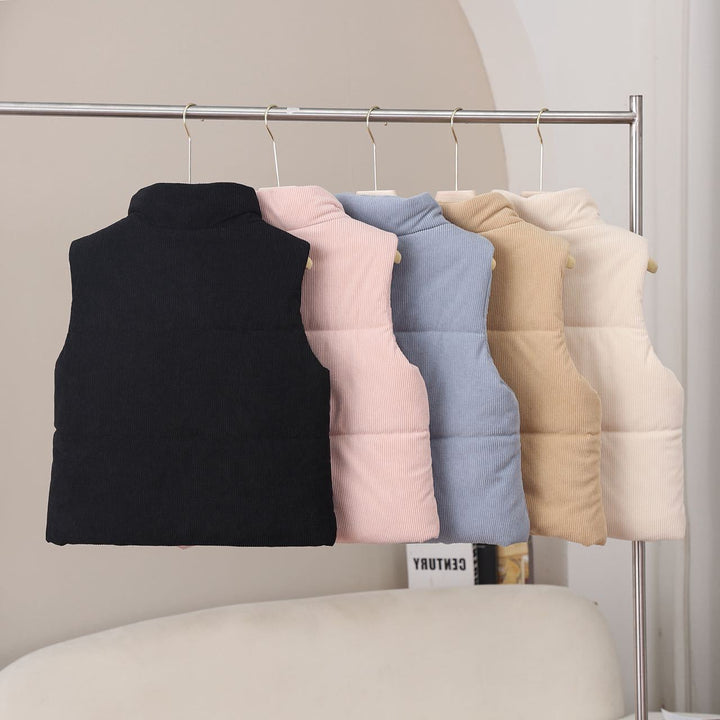 Ladies nan short corduroy look insulation vest with high stand-up collar and snap button placket Mune Fashion