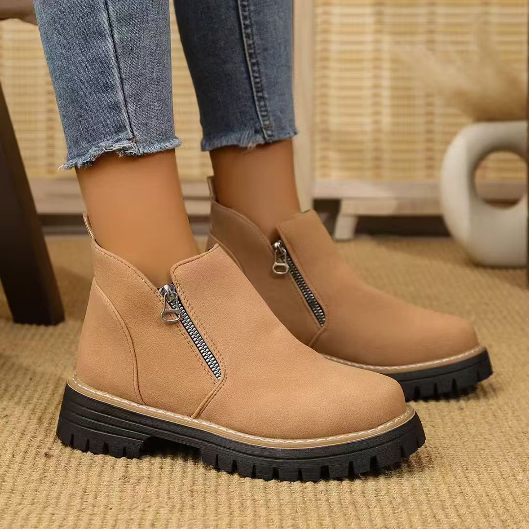 Women's Warm Chelsea-Inspired Ankle Boot with Side Zipper and Chunky Sole Mune Fashion