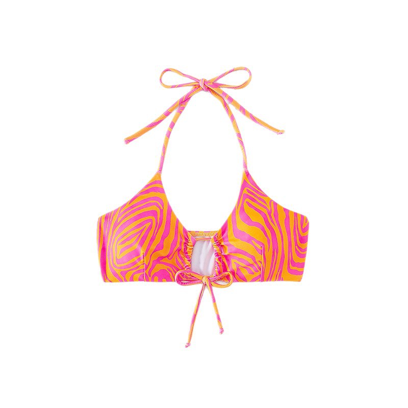 Ladies Refined Bikini Top with Playful Cut Mune Fashion