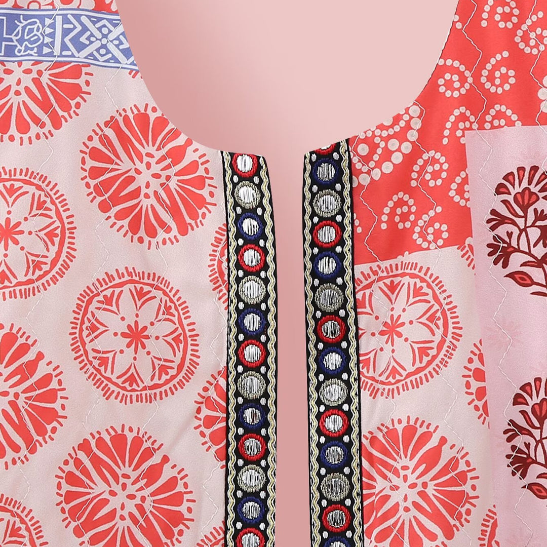 Women's sleeveless short vest with patchwork print, decorative trim and round neckline Mune Fashion