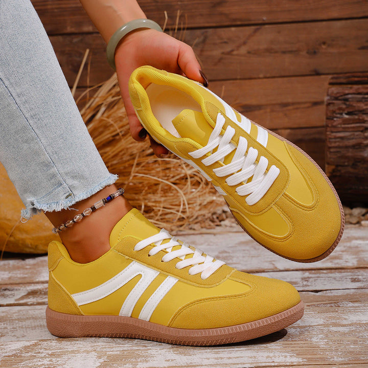 Ladies sporty sneakers made of high-quality suede with breathable sole Mune Fashion