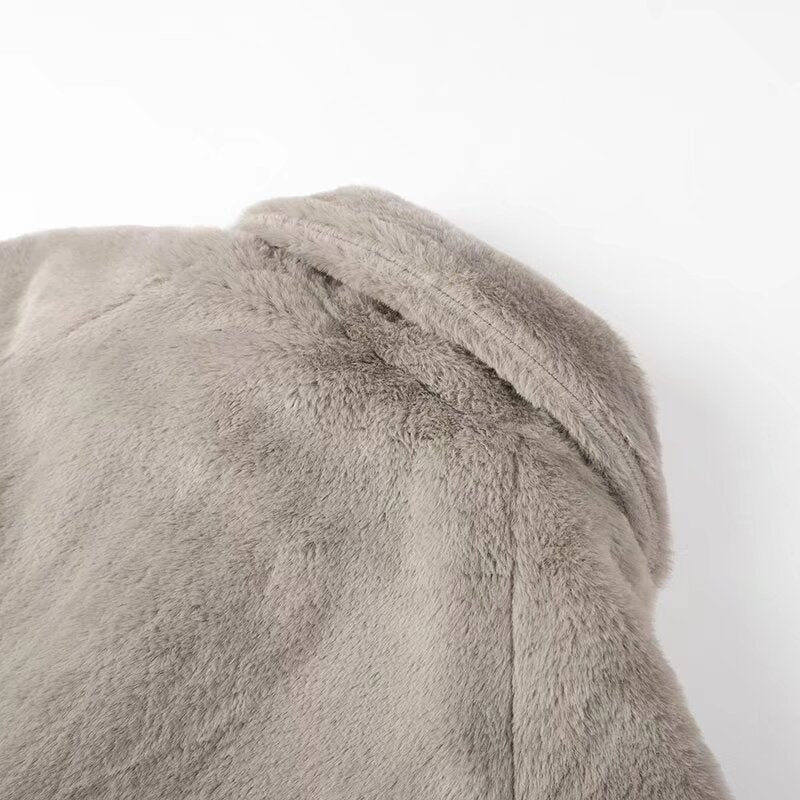 Women's Short Cut Teddy Fleece Jacket with Shirt Collar, Concealed Button Placket and Side Pockets Mune Fashion
