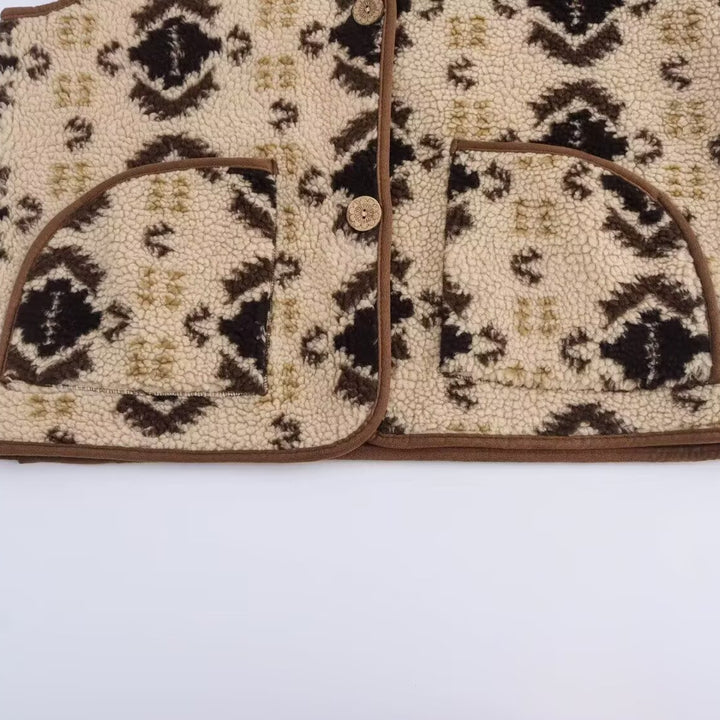 Women's patterned teddy vest in bouclé look with patch pockets Mune Fashion
