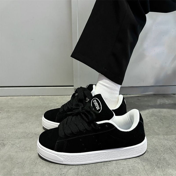 Women's sneakers with soft Nubuck leather and padded insole Mune Fashion