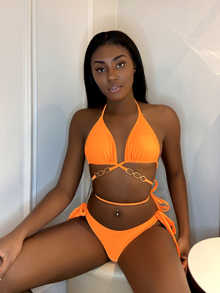 Ladies Triangle Bikini with Chain Decoration Mune Fashion