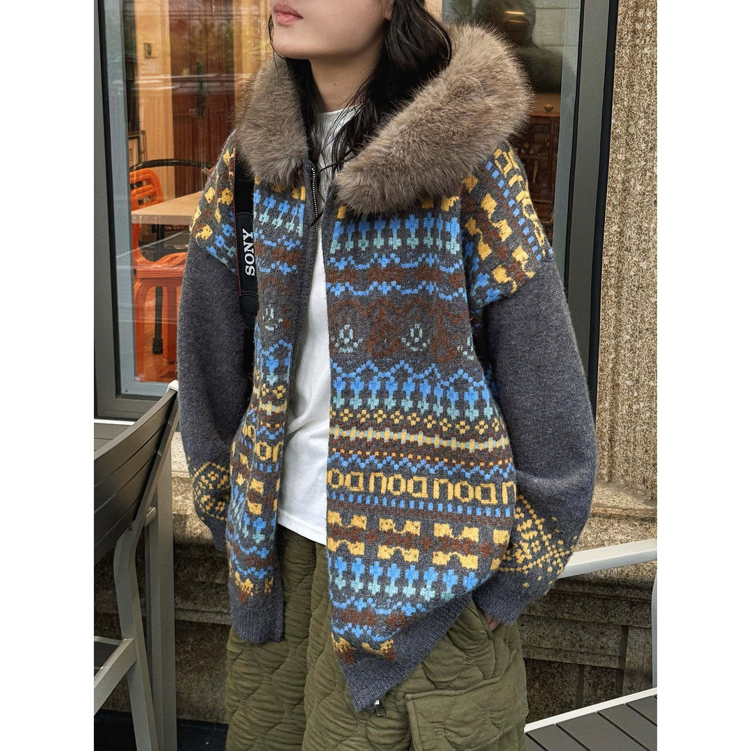 Women's patterned cardigan with faux fur hood and zipper Mune Fashion