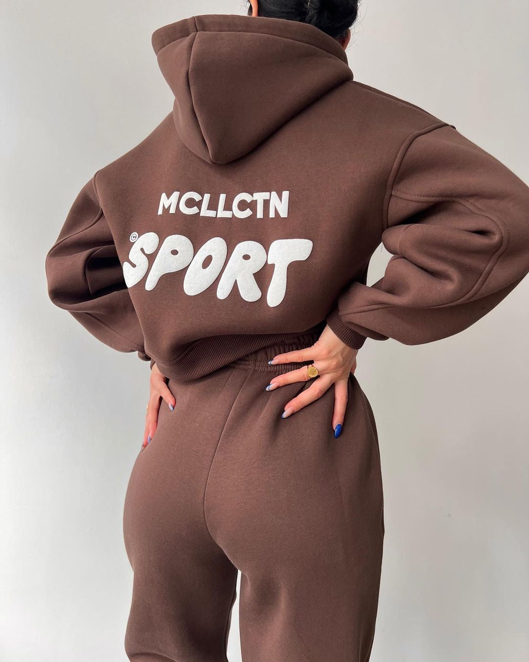 Women Cropped Hoodie and High-Waist Jogging Pants Lounge Set made of Cotton Fleece Mune Fashion