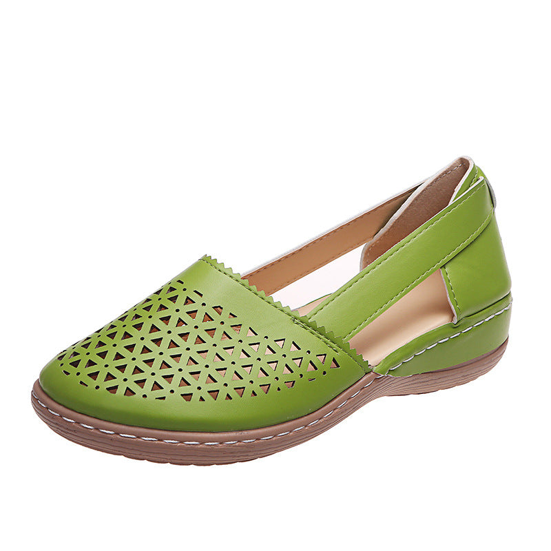 Women's perforated slipper pumps with side cut-outs, elastic heel strap, and cushioning comfort sole Mune Fashion
