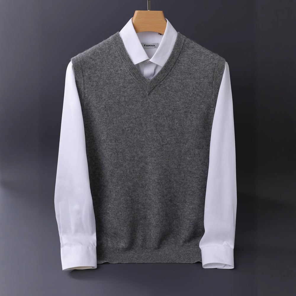 Men's Fine V-Neck Knit Vest Made of Merino Blend with Ribbed Hem Mune Fashion