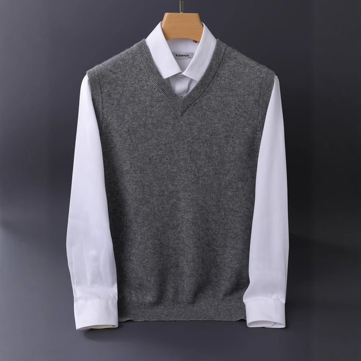 Men's Fine V-Neck Knit Vest Made of Merino Blend with Ribbed Hem Mune Fashion