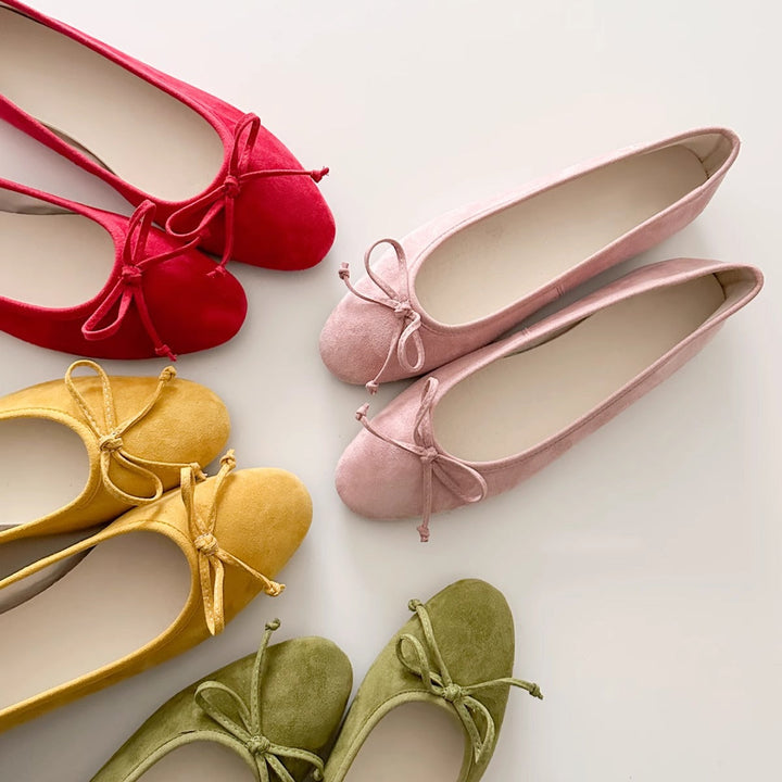 Women Ballerinas with delicate bow detail and high-quality suede Mune Fashion