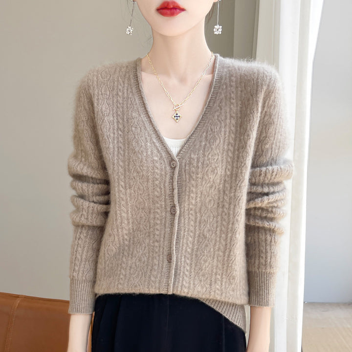 Women's Short Cable Knit Cardigan in Mohair Look with V-Neck and Ribbed Cuffs Mune Fashion