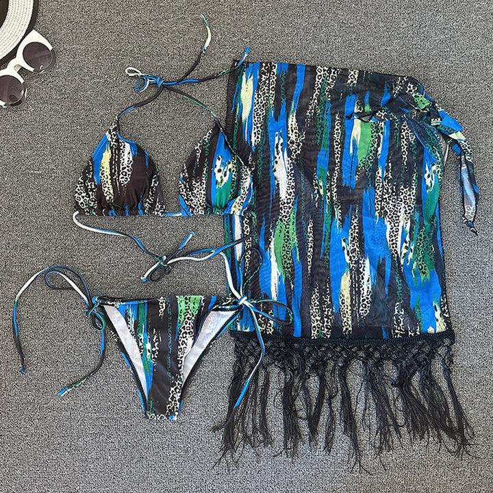 Women's bikini set with playful pattern and fringed pareo Mune Fashion