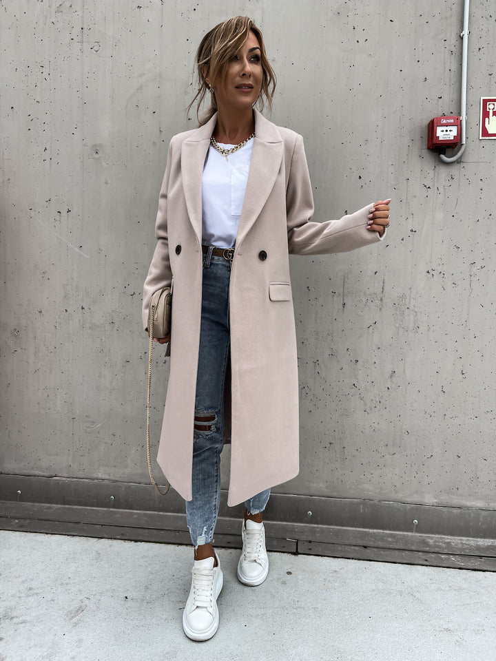 Women's classic wool coat with double-breasted button placket and oversized cut Mune Fashion