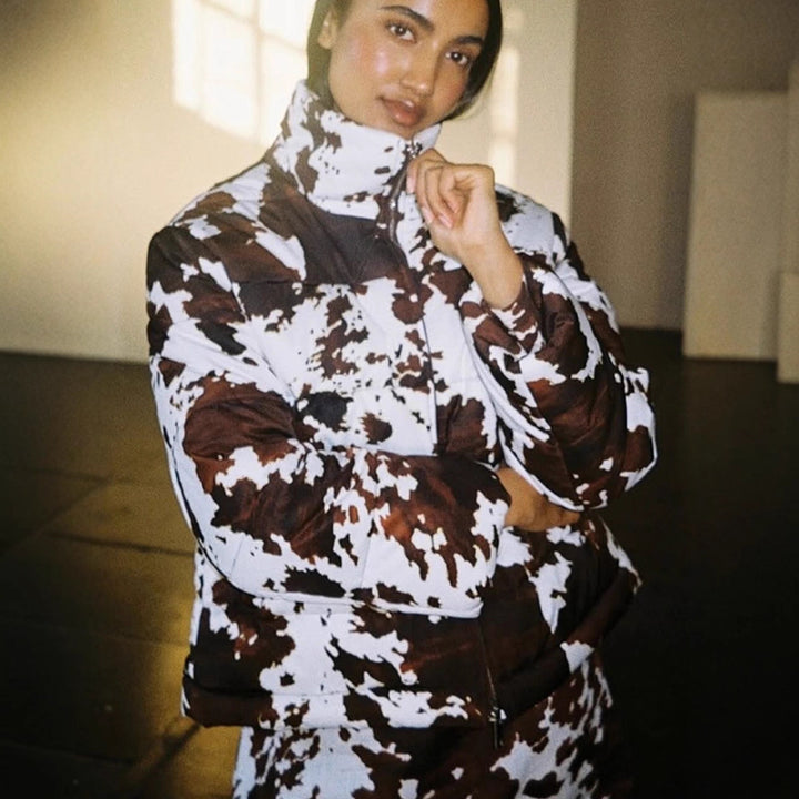 Women's cropped quilted jacket with cow print and high stand-up collar Mune Fashion