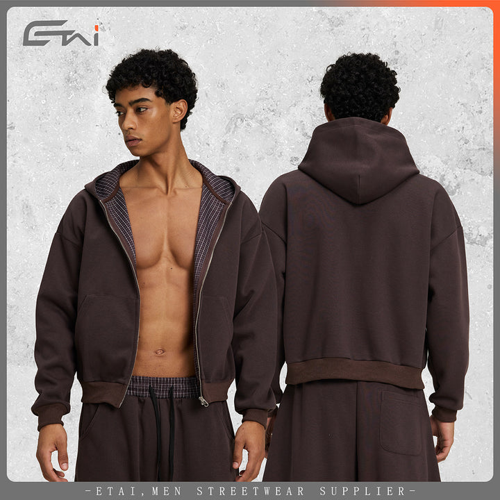 Unisex short cut oversized hoodie jacket with full zip, checkered lined hood and kangaroo pocket Mune Fashion
